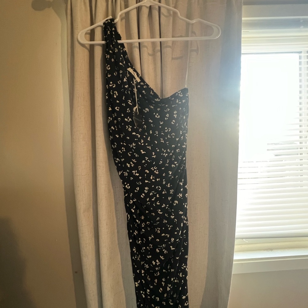 One-Shoulder Black Floral Jumpsuit